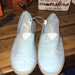 Canvas casuals light blue new super cute